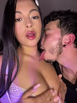 Dulce-diosa Adlı Modelin Canlı XXX Sohbeti