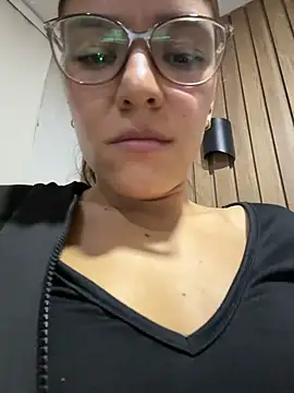 TaylorrHill webkamerás műsora