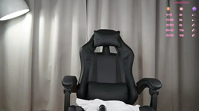 DianeHonnetten Live XXX chat