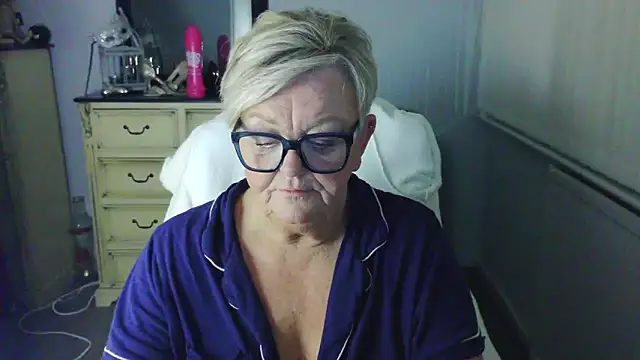 BridgetBlueEyes – Live XXX-chat