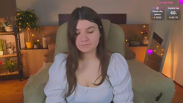 Viola__Shy: онлайн-секс-чат