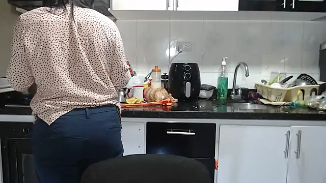 kateleyagrey Chat XXX in diretta