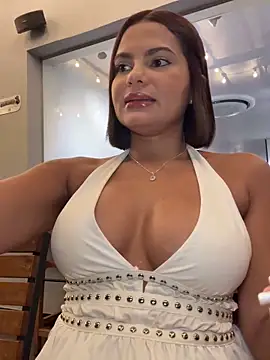 Chat XXX en directo de Irina_Velvett