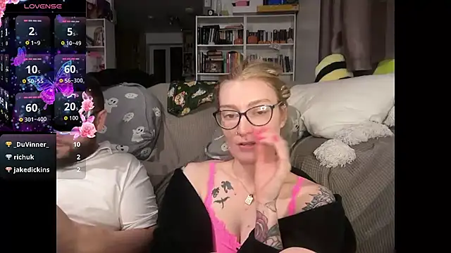 harleyblair: διαδικτυακό σόου στην κάμερα