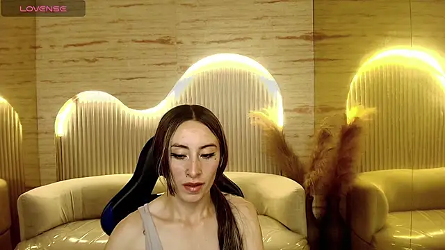 katalina_r_ 即時 XXX 聊天