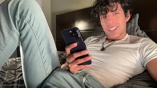 beranco19: διαδικτυακό σόου στην κάμερα