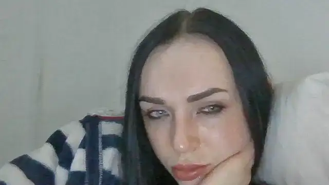 Trinsy_LoveのライブXXXチャット