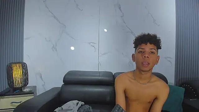 Spicy_guysn Live XXX chat