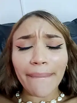 AnnieAndStefan Pertunjukan Webcam