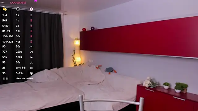 OdellaFrake 即時 XXX 聊天