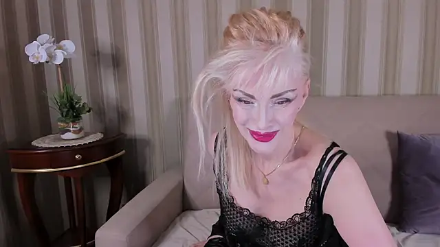 Živý XXX chat Rita_Farel