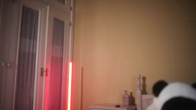 suzysuza Pertunjukan Webcam