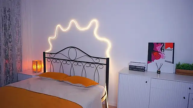 MyrleKnerr Chat XXX live