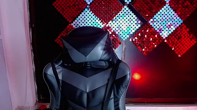 zoriel_bigcockn Webbikameraesitys