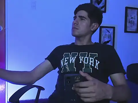 tommy_badboyy's Live XXX Chat