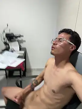 TavoHot_ 现场XXX聊天