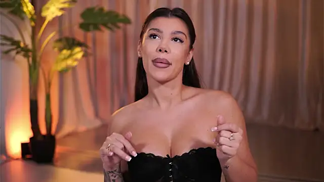 NatyDesiree – Live XXX-chat