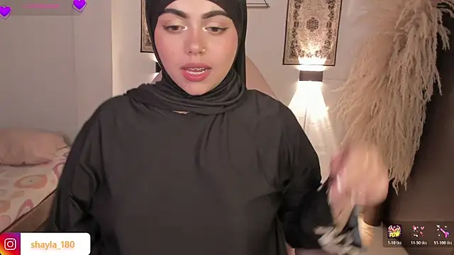 shayla_18's Webcam Show