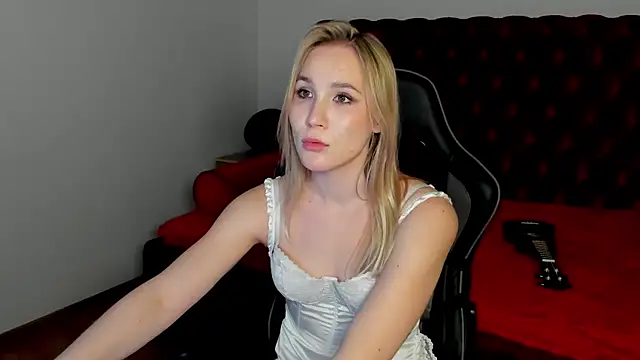 ElaraVoltage Live XXX-Chat