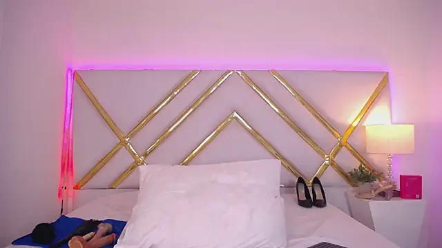 laila_stilwiills' Live XXX Chat