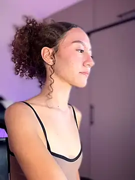 ChloeMoreti élő XXX-chatje