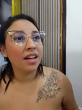 Chat +18 de LizzRouse ao vivo