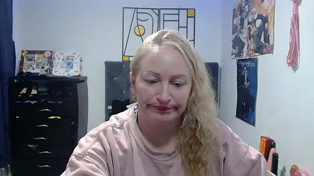 emperabigbootybigassn Live XXX chat