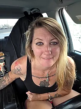 SheIsSomething Live XXX-chat