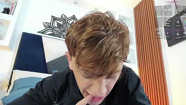 Tomy_Rox Live XXX-chat