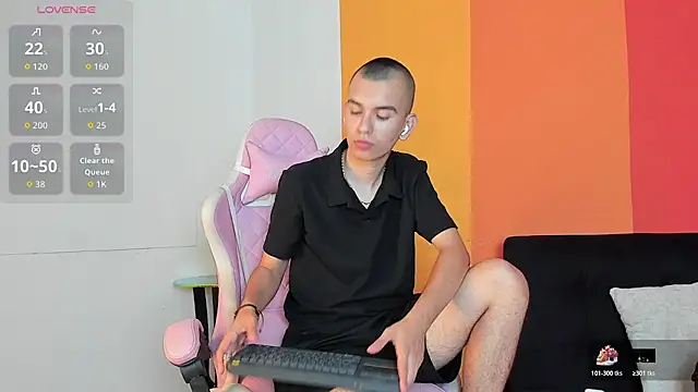 XXX chat uživo modela Rowan_Cley