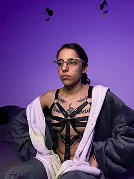 Poison_Ivy_29 Live XXX Chat