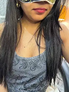 escape_with_me's Live XXX Chat