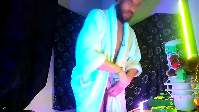 Guyst049 élő XXX-chatje