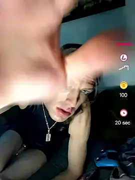 kikiwonderbar's Webcam Show