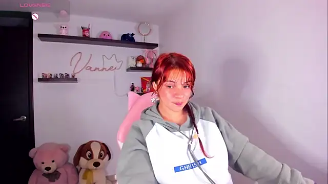 Онлайн чат XXX Vannessa__Shy