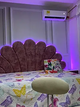 Pokazy przed kamerką – eva_sexx69