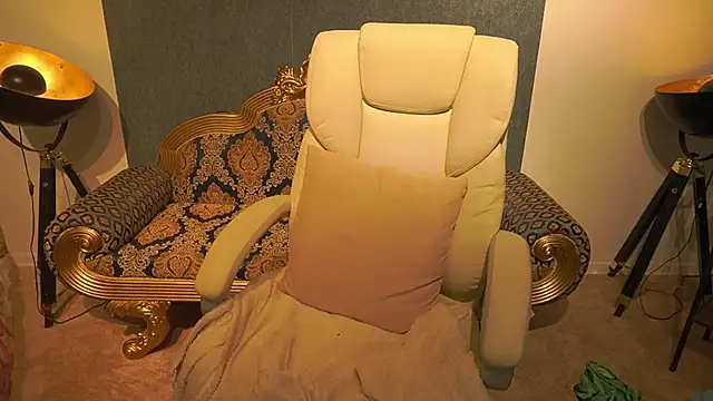 Chat +18 de BellaLaPetit ao vivo