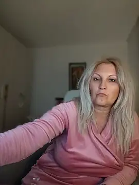 Divineblond 网络视讯表演