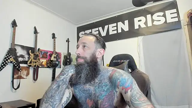 Chat +18 de StevenRiseNYC ao vivo