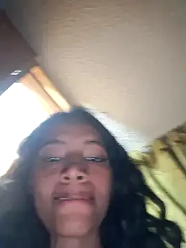 Rubievans22 লাইভ XXX চ্যাট