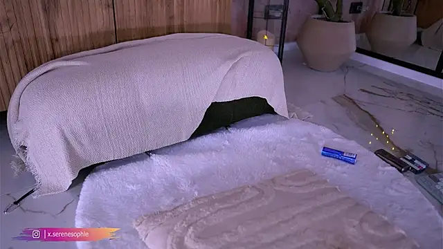 Serene_Sophiex Chat XXX in diretta