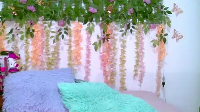 Crysrus Adlı Modelin Canlı XXX Sohbeti