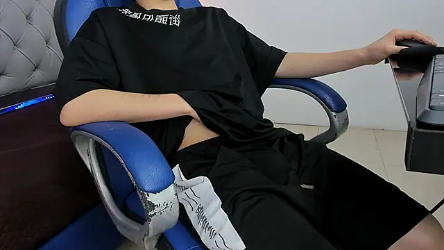 SamBlack_ élő XXX-chatje