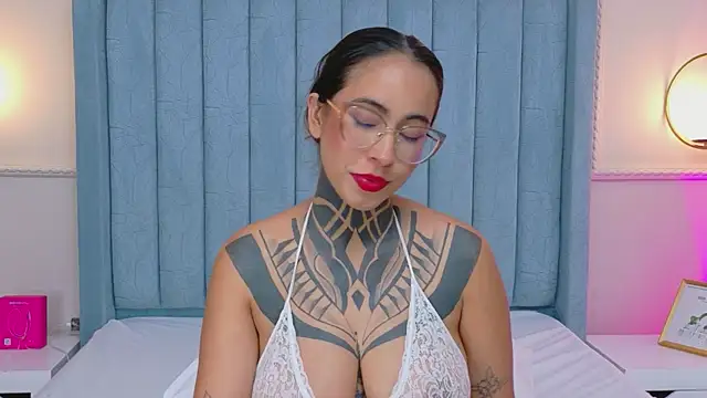 NicoleBlum's Live XXX Chat