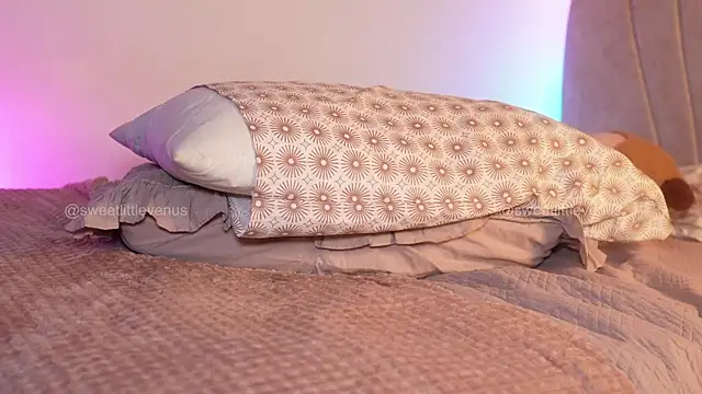 sweetlittlevenus – Live XXX-chat