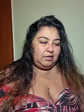 curvy_diva_ Adlı Modelin Canlı XXX Sohbeti