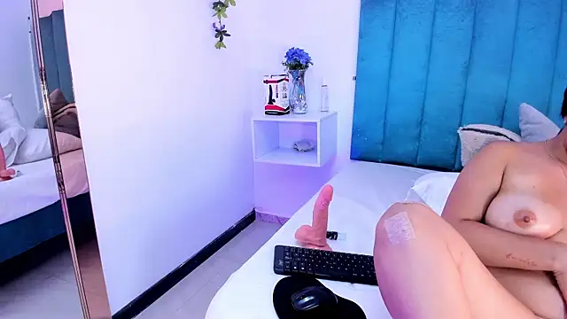 RosieCharm 现场XXX聊天