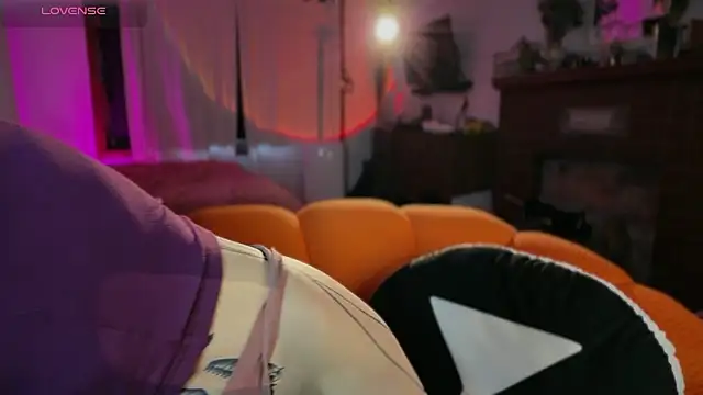 Вебкам-шоу GennaJames