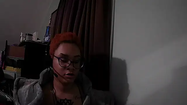 แชท XXX สดของ nickytheehawtie