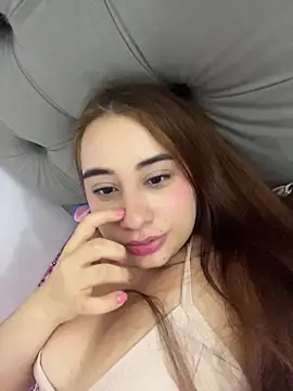 Chat XXX en directo de Devora222_